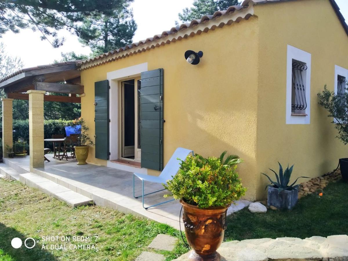 Proche Uzes Petit Gite Avec Grande Cuisine D'Ete Et Piscine Saint-Siffret Buitenkant foto